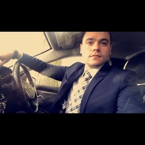 Meet your Posher, Arturo